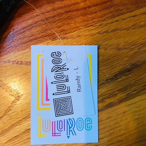 LulaRoe Raglan Top - Picture 3 of 3